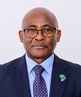 Raymond William Mndolwa